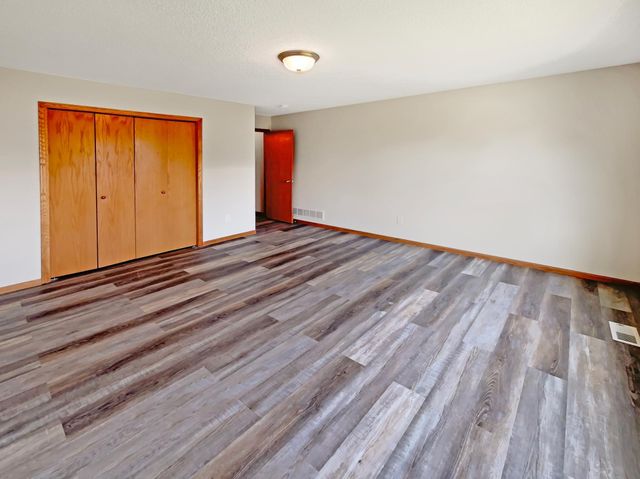 137 Pheasant Ridge Drive, Montrose, MN 55363