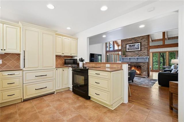145 Broadwater Court, Waleska, GA 30183