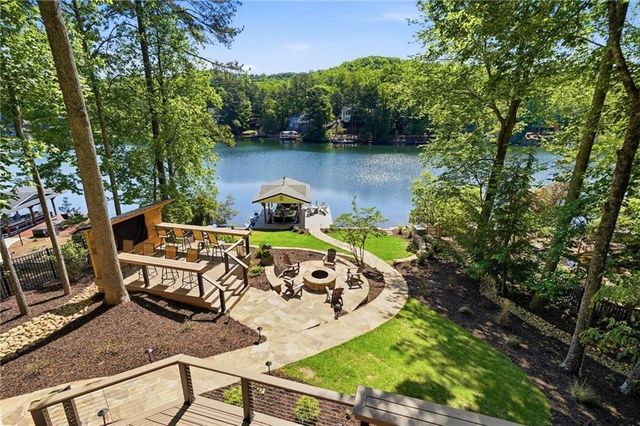 145 Broadwater Court, Waleska, GA 30183