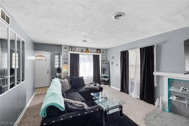 1020 W 19th Street, Lorain, OH 44052
