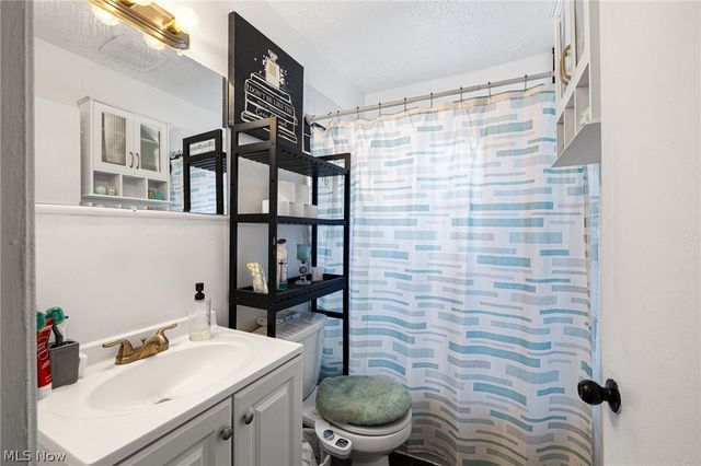 1020 W 19th Street, Lorain, OH 44052