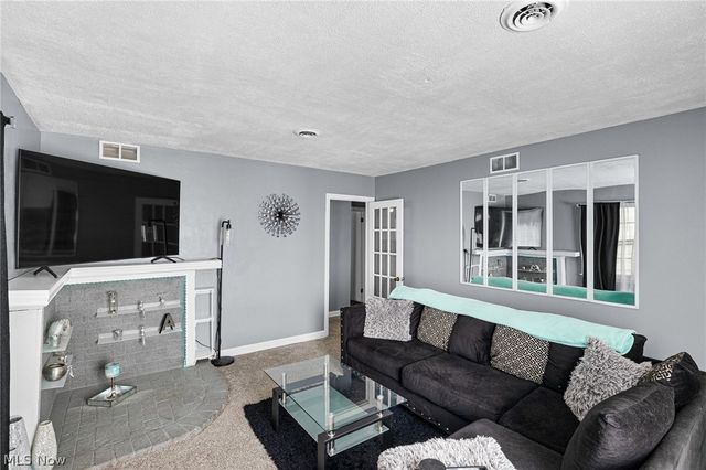 1020 W 19th Street, Lorain, OH 44052