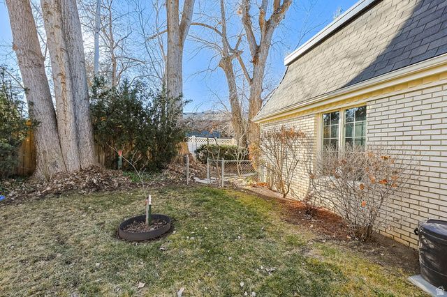 5334 S COTTONWOOD CLUB CIR, Holladay, UT 84117