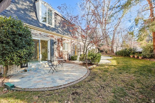 5334 S COTTONWOOD CLUB CIR, Holladay, UT 84117