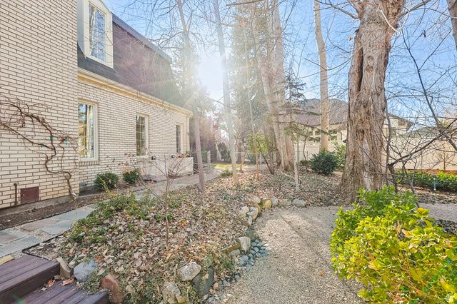 5334 S COTTONWOOD CLUB CIR, Holladay, UT 84117