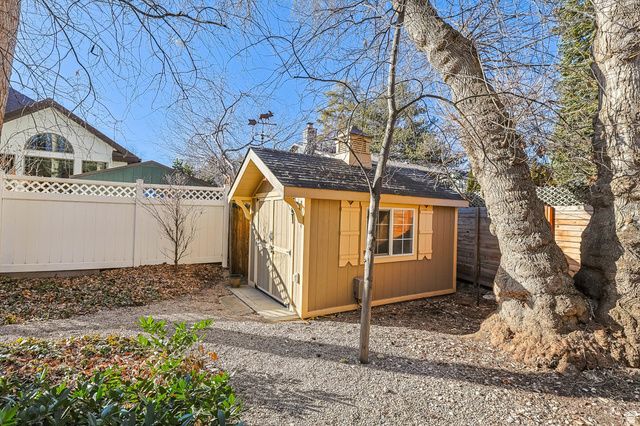 5334 S COTTONWOOD CLUB CIR, Holladay, UT 84117