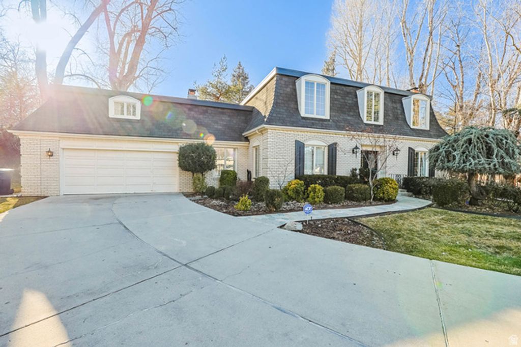 5334 S COTTONWOOD CLUB CIR, Holladay, UT 84117