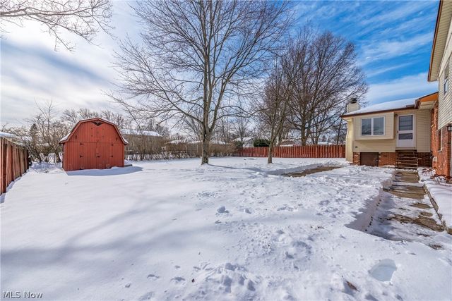 4132 Dennis Lane, Brunswick, OH 44212