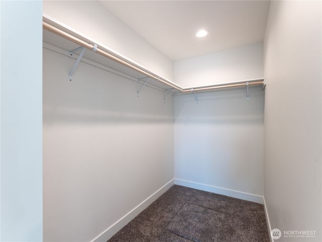 2480 Noah Street SE, East Wenatchee, WA 98802