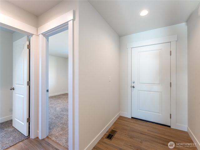 2480 Noah Street SE, East Wenatchee, WA 98802