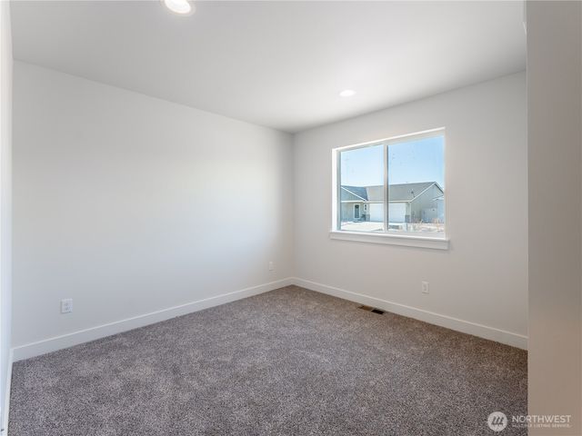 2480 Noah Street SE, East Wenatchee, WA 98802