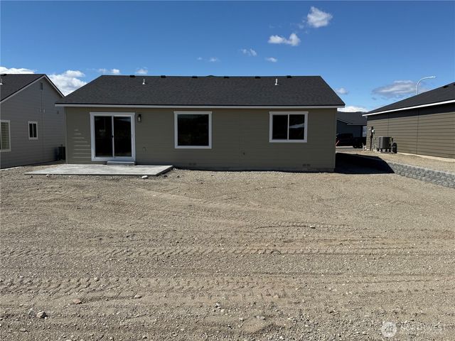 2480 Noah Street SE, East Wenatchee, WA 98802