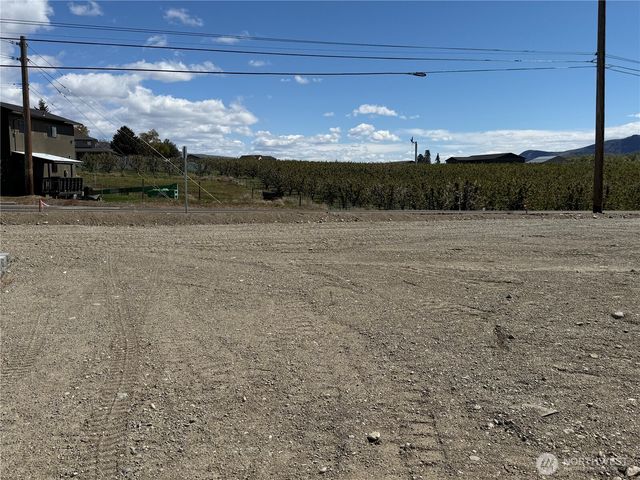 2480 Noah Street SE, East Wenatchee, WA 98802