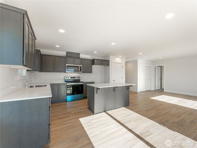 2480 Noah Street SE, East Wenatchee, WA 98802