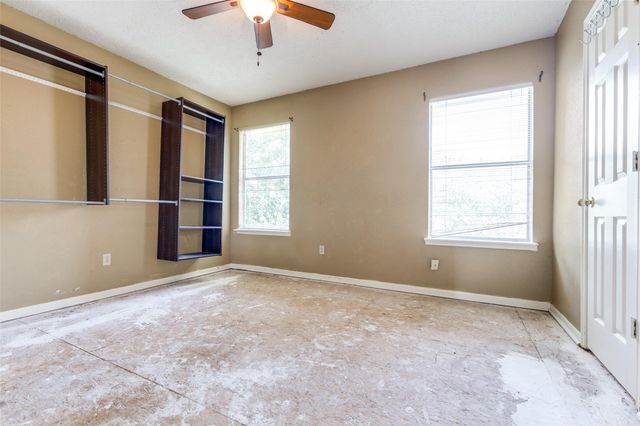 515 Brompton Lane, Highlands, TX 77562