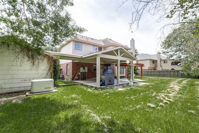 515 Brompton Lane, Highlands, TX 77562