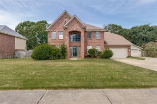 515 Brompton Lane, Highlands, TX 77562