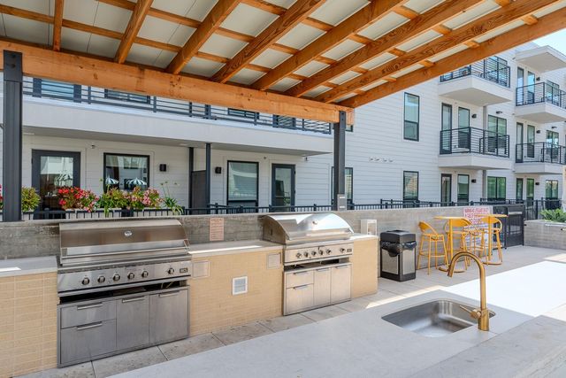 1701 Simond Ave 201, Austin, TX 78723