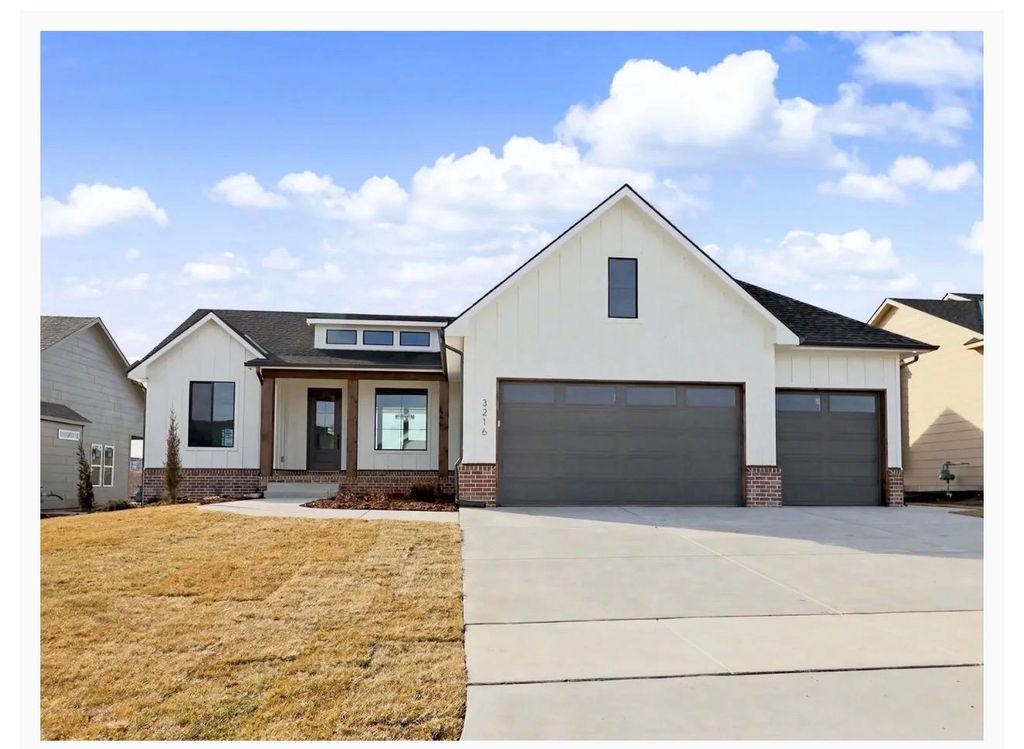 16225 W Meribeau Ct, Wichita, KS 67052