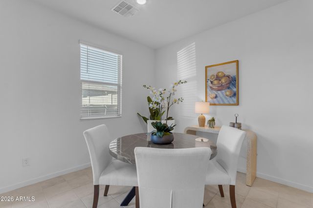 15990 W GRAY FOX Trail, Surprise, AZ 85387