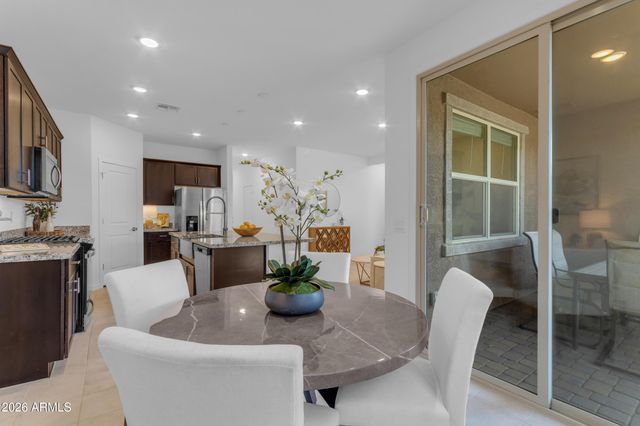15990 W GRAY FOX Trail, Surprise, AZ 85387