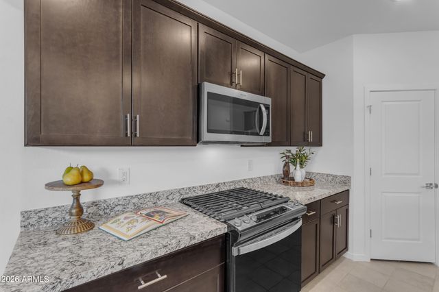 15990 W GRAY FOX Trail, Surprise, AZ 85387