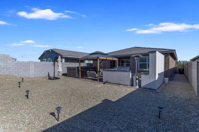 15990 W GRAY FOX Trail, Surprise, AZ 85387