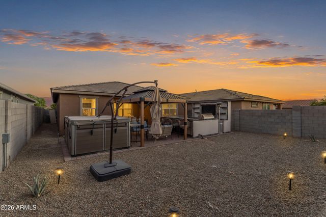 15990 W GRAY FOX Trail, Surprise, AZ 85387