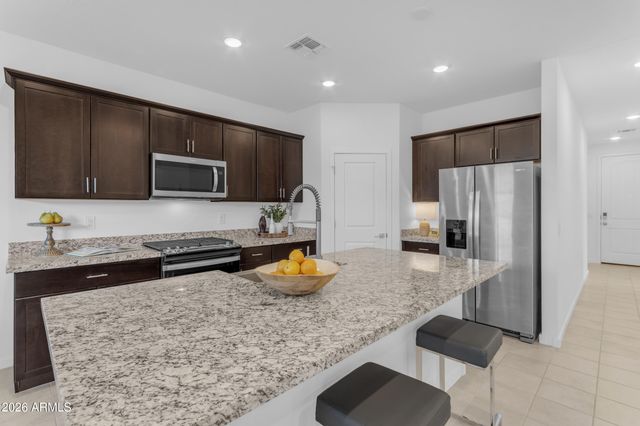 15990 W GRAY FOX Trail, Surprise, AZ 85387