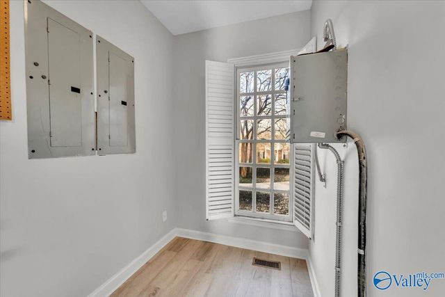 5703 Macon Drive SE, Huntsville, AL 35802