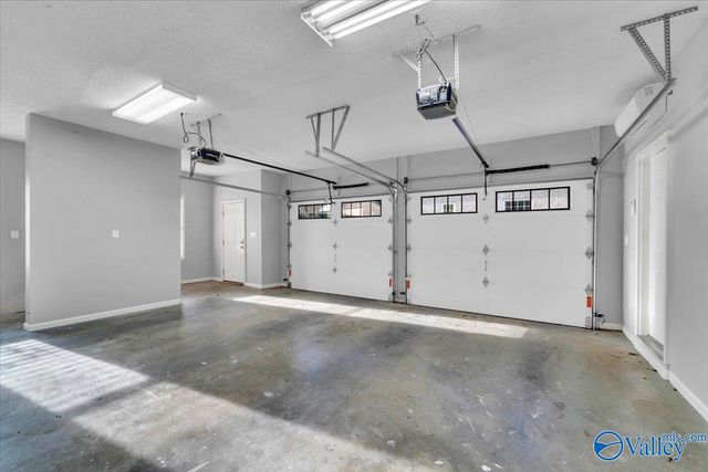 5703 Macon Drive SE, Huntsville, AL 35802