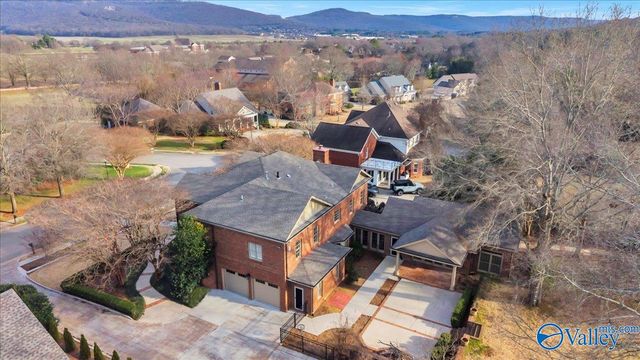 5703 Macon Drive SE, Huntsville, AL 35802