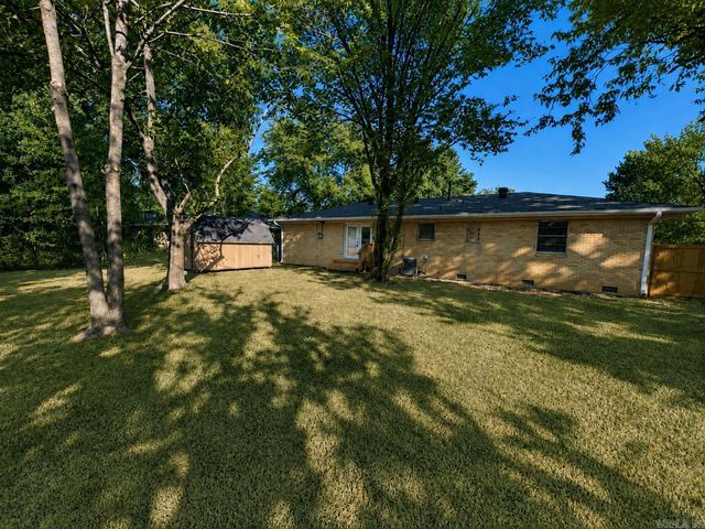 405 Angus Street, Conway, AR 72032