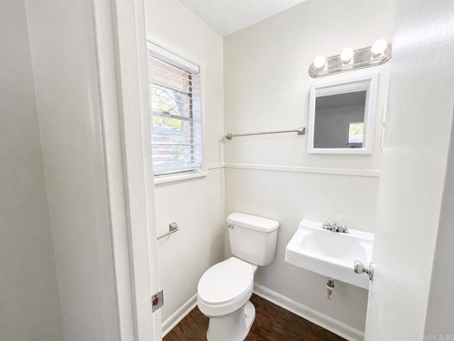 405 Angus Street, Conway, AR 72032