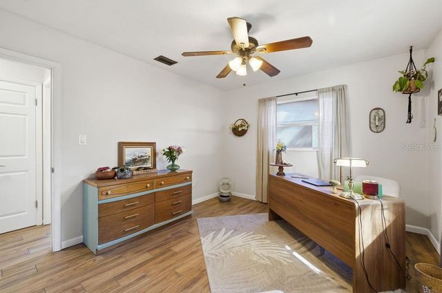 8520 109TH WAY, Seminole, FL 33772