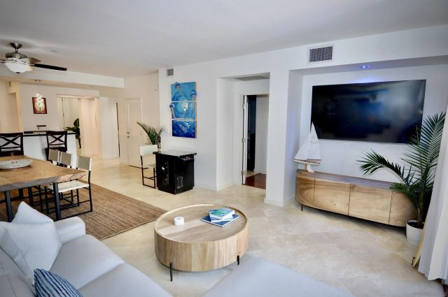 5410 La Jolla Blvd A111, La Jolla, CA 92037