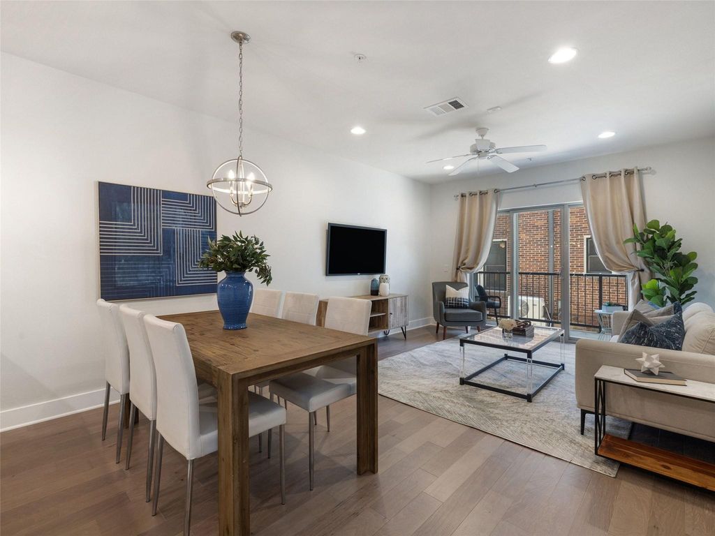 908 Nueces ST 15, Austin, TX 78701
