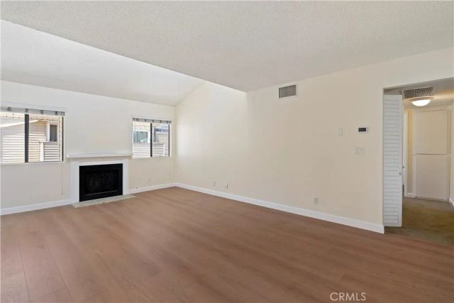 9920 Sepulveda, Los Angeles, CA 91345