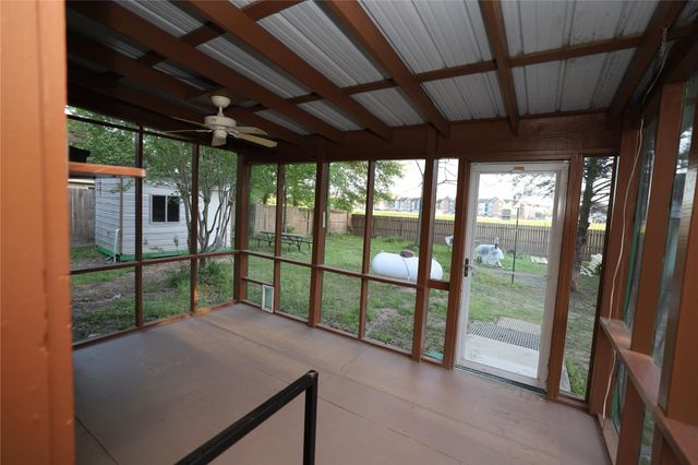 21702 E Memorial Drive, Porter, TX 77365