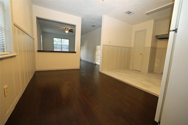 21702 E Memorial Drive, Porter, TX 77365