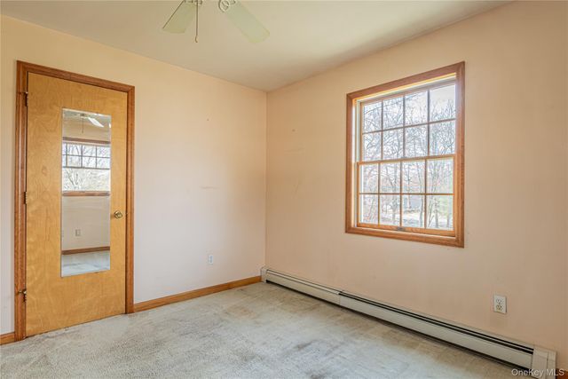 616 N Elting Corners Road, Highland, NY 12528