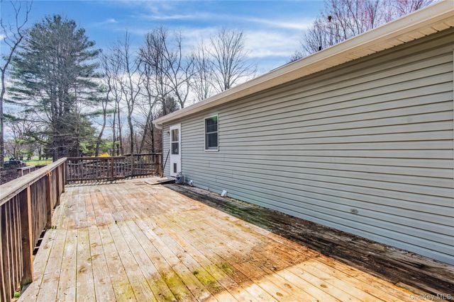 616 N Elting Corners Road, Highland, NY 12528