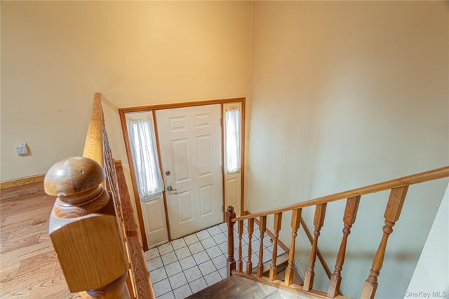 616 N Elting Corners Road, Highland, NY 12528