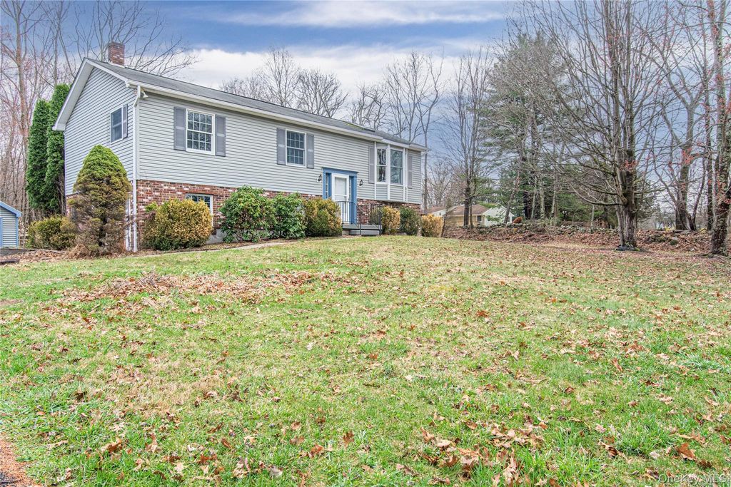 616 N Elting Corners Road, Highland, NY 12528