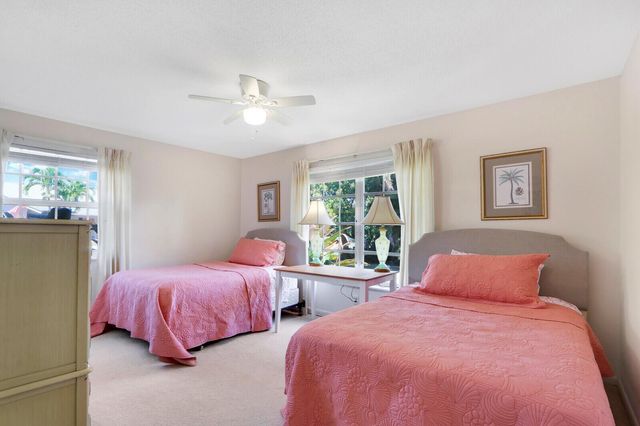 8574 SE Seagrape Way, Hobe Sound, FL 33455