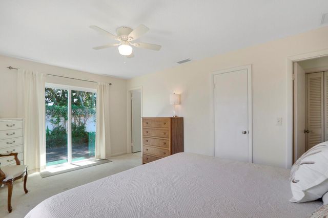 8574 SE Seagrape Way, Hobe Sound, FL 33455