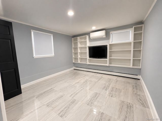 6A James Street, Huntington Station, NY 11746