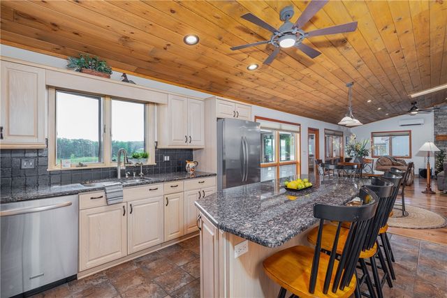7386 Rose Avenue, Huron, NY 14590