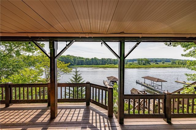 7386 Rose Avenue, Huron, NY 14590