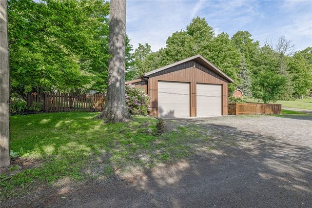 7386 Rose Avenue, Huron, NY 14590